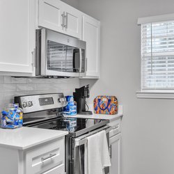 kitchen at Lakeview Oaks Apartments in Savannah, GA