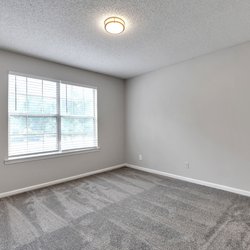 bedroom at Lakeview Oaks Apartments in Savannah, GA