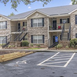 Exterior view at Lakeview Oaks Apartments in Savannah, GA