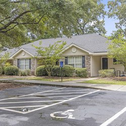 Exterior view at Lakeview Oaks Apartments in Savannah, GA